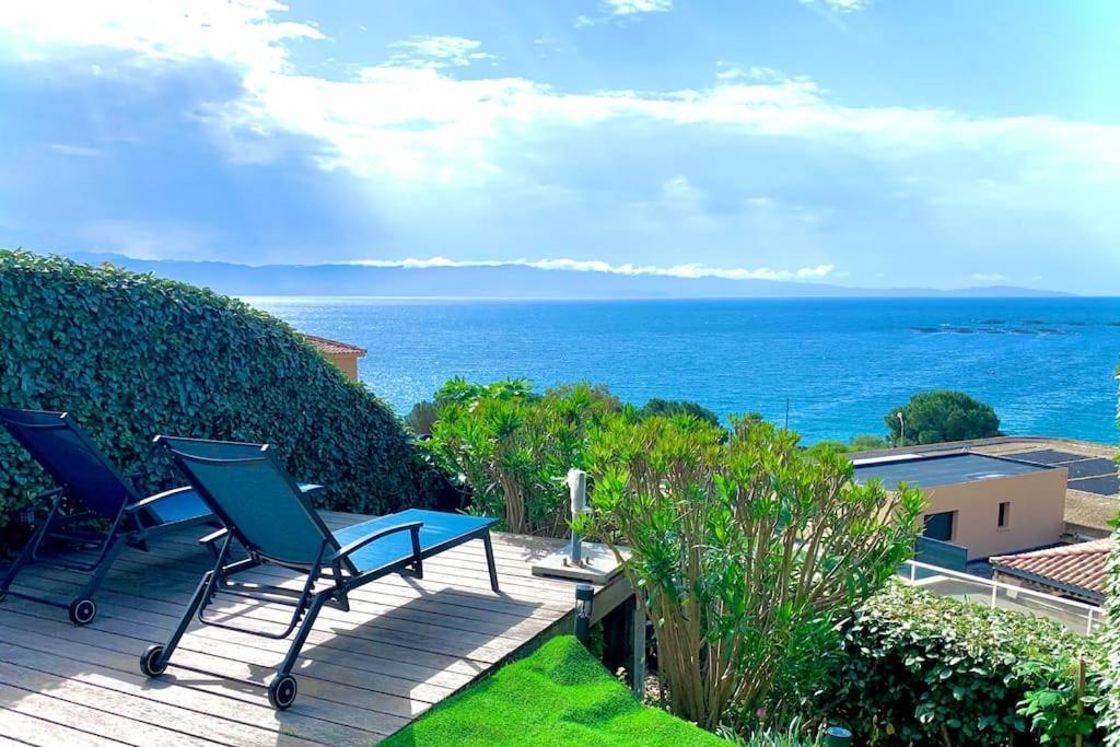 Ajaccio Maison Bord De Mer Dans Residence Avec Piscine Exterior photo